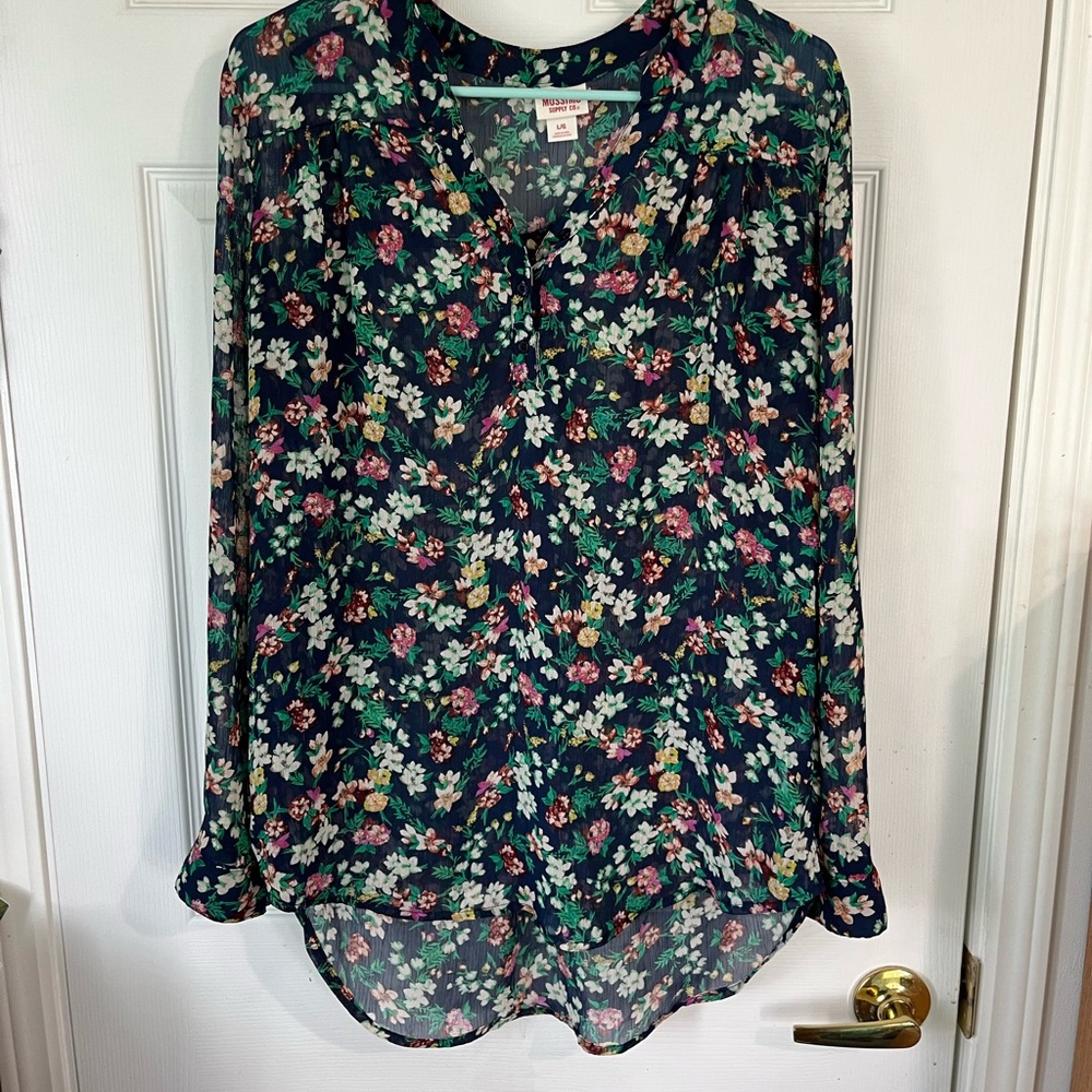 Floral top